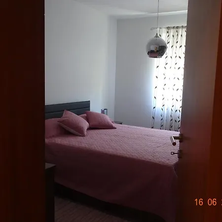 Apartment Apartman *